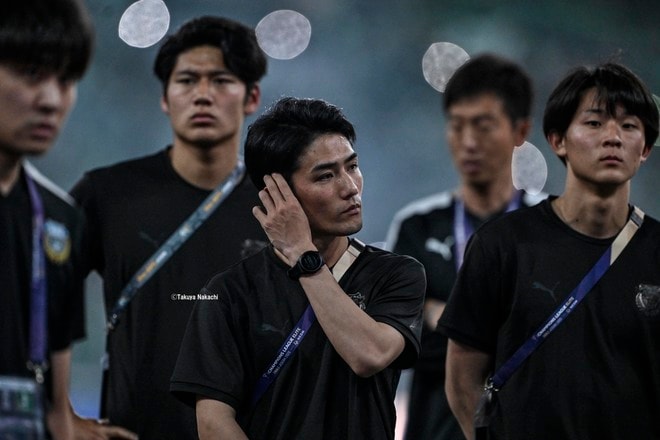 【川崎フロンターレアルバム】小林悠、大島僚太、ジェジエウ、宮城天らACLE決勝を見守った写真23枚！ ヴェロン、神橋良汰、土屋櫂大、野田裕人、クンヒョンも収録「アル・アハリー川崎フロンターレ」の画像011