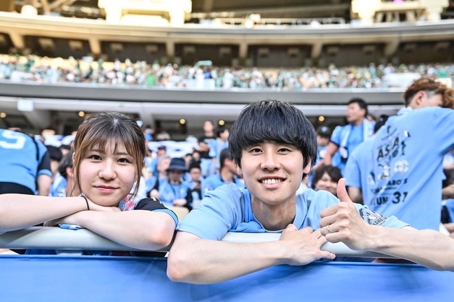 【サポーターアルバム】アジア青覇を果たすべく700人の川崎サポーターがACLE決勝に駆け付けた！ 現地で声援を送ったサポーター写真72枚「アル・アハリー川崎フロンターレ(2)」の画像038