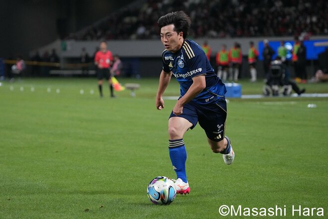 対照的だった試合後の両指揮官の姿！町田vs浦和の国立決戦は町田が“強さ”を証明！W杯落選の相馬勇紀が復帰戦で語った決意【FC町田ゼルビアvs浦和レッズ】激闘PHOTOギャラリーの画像003