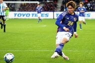 福田師王ドイツ奮闘記(7)中編 ｢這い上がります。やるよ俺は！｣福田師王が語る移籍後初ゴール！つかみ始めたストライカーとしての感覚と、もどかしいウインターブレイクの画像