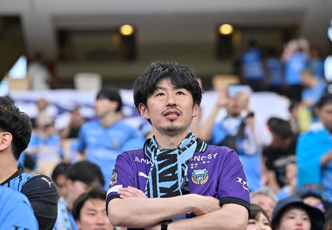 【サポーターアルバム】ACLE決勝に駆け付けた川崎サポーターは衝撃の700人！ 現地で声援を送ったサポーター写真81枚「アル・アハリー川崎フロンターレ(3)」の画像054
