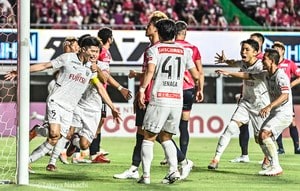 【川崎フロンターレ】CKで先制もセットプレー2発で逆転負け！ チャンス量産の前半に「1得点のみ」の決定力が響いて首位との勝ち点差は「6」にの画像