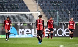 【ブンデス分析】鎌田大地を活かせず大敗！CL16強に転がされたフランクフルトの画像