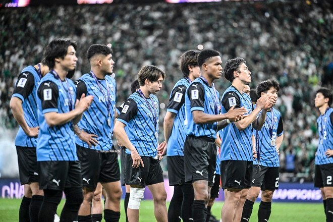 【川崎フロンターレアルバム】ACLE決勝で無念の負傷交代した三浦颯太の写真31枚！ 出場を続けた気迫の左SBのピッチ内外の姿「アル・アハリー川崎フロンターレ」の画像014