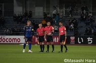 ｢めっちゃ可愛い｣J1長崎が“爆速男”のコラボ特製Tシャツを本人にサプライズプレゼント!?｢キャンベルの笑顔200%が見れて嬉しい｣｢Tシャツ以上に本人が可愛いのズルい」の画像