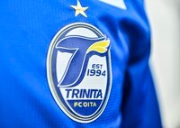 「GMすげぇぇぇえええ！！！」「ボディバランスはホントにすごいな」J2大分トリニータ下平隆宏監督がGM「ボール4個に乗っての超絶トレーニング」を公開