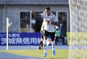 【2021年J2「ベスト11」＋α】CFは「得点王」ルキアンで文句ナシ！両ウイングの「若き日本人」と“勝利と育成”を両立してみせた「指揮官」【フォーメーション図】(2)【戸塚啓J2のミカタ】の画像