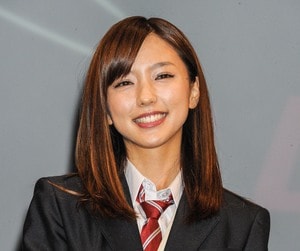 「おてて可愛い」「賑やかな家庭になりますね」柴崎岳の妻・真野恵里菜が第1子出産で「家族の手つなぎ絆ショット」公開！「とても嬉しい。ありがとう」とファンも感謝の画像