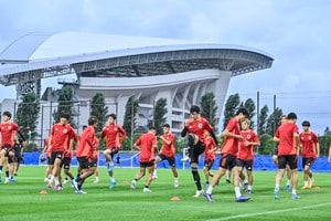 「可愛い!!かっこいい!!!!」「素敵な表情」森保ジャパンに復帰した「代表ウェアを久々着用の伊東純也の笑顔＆練習姿」にファン歓喜！ 「ぜんぶかっこいいのなんなのさいこうなんですけど」の声の画像