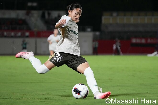 首位対決でベレーザのフレッシュ18歳コンビが2試合連続でスタメン出場！15歳の新鋭も緊急出場！全勝対決を制した浦和の得点者＆主将が笑顔！【三菱重工浦和レッズレディースvs日テレ・東京ヴェルディベレーザ】激闘PHOTOギャラリーの画像007