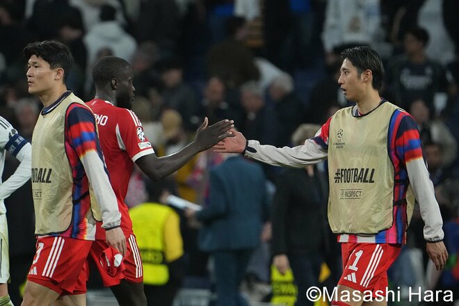 “レアルvsバイエルン”欧州最高峰のベルナベウに潜入！ 日本戦欠場のベリンガム＆ケインが激突！ ヴィニシウスの前に立ちはだかった守護神のノイアー！ スターたちの競演！【レアル・マドリードvsバイエルン・ミュンヘン】激闘PHOTOギャラリーの画像019