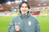 ｢泣いちゃう、ありがとう｣リバプールから南野拓実への“31歳誕生日エール”届く！ 胸が熱くなるバースデーゴール動画と｢タキ、ともに乗り越えよう｣のメッセージ