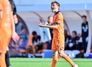 【J2【静岡決戦】】清水エスパルス、MF乾貴士の“魂のミドル"決勝点で自動昇格圏2位浮上！乾「この順位を譲る気はない」【戸塚啓のJ2のミカタ】(1)の画像