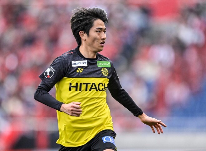 チームとしてボール保持しながら小屋松知哉と垣田裕暉が得点重ね、完封勝利飾る。今季J1・4試合負けなしでこの時点での首位に立つ【試合アルバム】「浦和レッズ―柏レイソル」の画像003