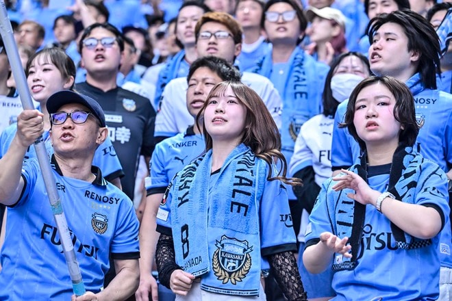 【サポーターアルバム】ACLE準優勝後初の国内試合に駆け付けた川崎フロンターレのサポーター写真80枚！ 国立を青く染め上げる「鹿島アントラーズー川崎フロンターレ」の画像017