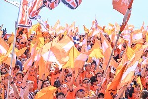 「めっっっっちゃ欲しい!!」J2清水が1万4千人にプレゼントする“リゾート風サマーシャツ”が「これはいいよ、おしゃれだわ」と大絶賛！「リゾートホテルの人にいそう」の声の画像