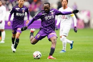 J2序盤戦ベストイレブン(2)FWは決定力No.1ウタカと北九州のゴールゲッター【戸塚啓J2のミカタ】の画像