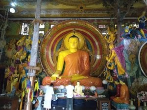 後藤健生の「蹴球放浪記」第139回「カタールワールドカップ帰りにコロンボで“放浪”」の巻(2)信用ならないフレンドリーな隣人や自称・銀行員の画像