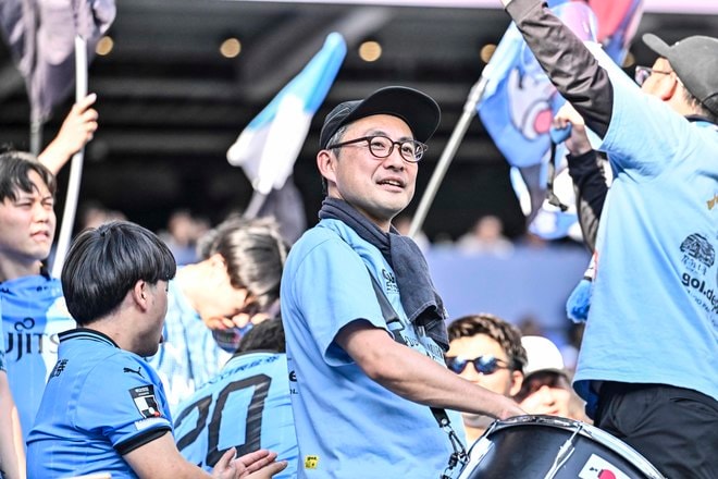 【サポーターアルバム】800km離れた広島に駆けつけ勝利をもたらした川崎フロンターレのサポーター写真71枚！「サンフレッチェ広島ー川崎フロンターレ」の画像047
