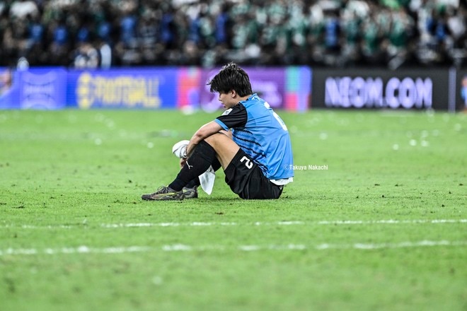 【川崎フロンターレアルバム】ACLE決勝での高井幸大の写真41枚！ フル出場も敗れ、試合後には涙を見るなど悔しさを露わに「アル・アハリー川崎フロンターレ」の画像027