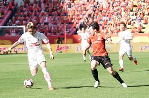 速報【ルヴァンカップ決勝】名古屋グランパスとセレッソ大阪は互いに譲らず０－０で前半終了の画像