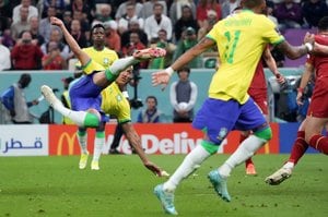 PHOTOギャラリー「ピッチの焦点」リシャルリソン容赦ない2連続シュートでサッカー王国ブラジルがセルビアに快勝！【FIFAワールドカップ2022カタール　ブラジル代表vsセルビア代表2022年11月24日】（渡辺航滋撮影）の画像