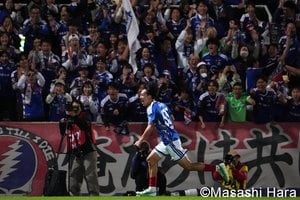 王者・広島が早くも敗退！ オナイウ情滋が歓喜の疾走＆7点目に歓声のサポーターが｢背番号7｣を歓迎！ 喜ぶ新井の2発も勝利に届かず【横浜F・マリノスvsサンフレッチェ広島】激闘PHOTOギャラリーの画像
