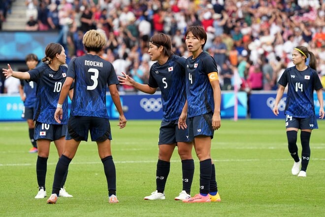 パリ五輪なでしこジャパン「激闘の記録」PHOTOギャラリー22枚　準々決勝アメリカ戦　金メダル獲得アメリカを相手に延長戦までもつれ込む「大奮闘」も…デニス・ロッドマン娘の一発に沈むの画像015