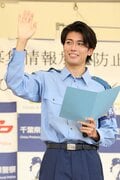 【画像18枚】国宝級イケメン中村敬斗の制服姿に｢キャ～｣5000人が熱狂！千葉県警｢闇バイト防止｣イベント密着(1) 蕎麦屋バイトで大行列？高額報酬で誘われたらの画像018
