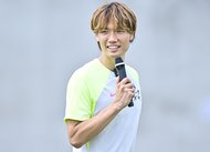 「この時間に行ったのか?」来日中の南野拓実の元同僚MFがラーメンに満面の笑み！「箸使うの上手い」「合成感が凄い笑」などの声の画像