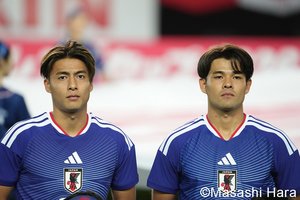 松木玖生が堂安律を｢解放する｣日！ピッチでシンクロする｢見分けがつかない｣佐野兄弟の衝撃【新生・森保ジャパン｢初戦ウルグアイ戦｣の大激論】(2)の画像