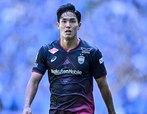 「可愛い〜！」「パパ似かな？」神戸FW武藤嘉紀と息子との「かっこいい親子ショット」が大反響！ 息子の決めポーズに「ちょっと笑ってしまいました」とほっこりエピソードもの画像