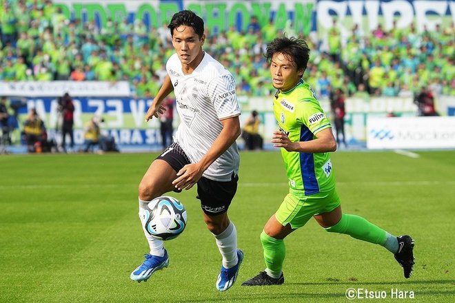 湘南GK富居大樹のロスタイム負傷交代で臨時GKも勝ち点死守【湘南ベルマーレvsヴィッセル神戸】原悦生PHOTOギャラリー「サッカー遠近」の画像005