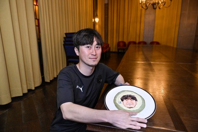 【川崎フロンターレアルバム】サウジアラビア到着翌日4月23日のジェッダ市内での「コーチングスタッフ＆クラブスタッフ写真」と「選手と子どもたちの交流写真」合計98枚！の画像013