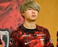 【浦和レッズ新監督が練習初日から求めた「競争意識」(1)】新スタイルのカギを握る「ウイング」の選手と生かす選手は何を考えていたのか……岩尾憲が「大事な要素」と話すものの画像023