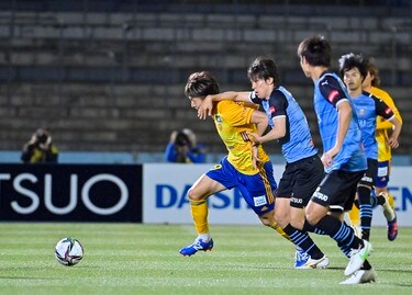 写真 仙台 川崎に無念のドロー 2 浸透する守備戦術 と 成功したパルプンテ Jリーグ 国内 批評 サッカー批評web 写真 仙台 川崎に無念のドロー 2 浸透する守備戦術 と 成功したパルプンテ Jリーグ 国内 批評 サッカー批評web