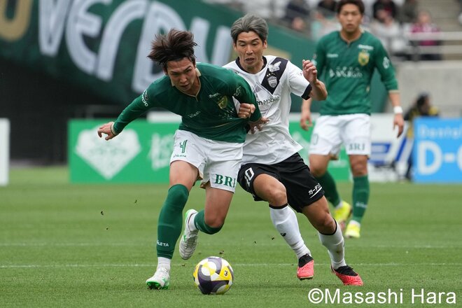 試合結果を象徴する｢崩れ落ちた｣汰木康也の“執念”と｢取り消された｣綱島悠斗の“2枚目”、試合後に城福浩監督が挙げた｢課題｣【東京ヴェルディvsヴィッセル神戸】PHOTOギャラリーの画像004
