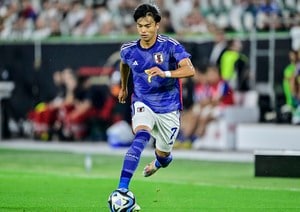 「歌詞に“三笘“が出てくるのが凄い」三笘薫の名前がフランス人ラッパーの曲に登場！ 視聴したファンからは「ガッツリmitomaと言っておられます笑」「三笘言ってた」の声の画像