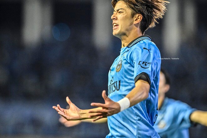 「これから日本サッカー界の宝になる選手」川崎が誇るU20日本代表10番のJ1初ゴールが2万人超え観客を熱狂！「これからの成長がほんと楽しみな選手や！」「これはえぐすぎ!!」の声の画像004