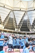 【サポーターアルバム】アジア青覇を果たすべく700人の川崎サポーターがACLE決勝に駆け付けた！ 現地で声援を送ったサポーター写真72枚「アル・アハリー川崎フロンターレ(2)」の画像016