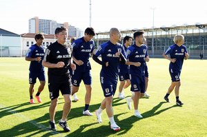 PHOTOギャラリー「ピッチの焦点」三笘薫、久保建英らサッカー日本代表がウォルフスブルクでシュート練習【2023年9月5日】（渡辺航滋撮影）の画像