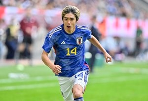 「かっこよすぎです」「ぶりっこ」サッカー日本代表・伊東純也のフランス渡航「カタールワールドカップロゴ写真」がファンに大反響！ SNSには「ありがとう日本　またフランス戻って頑張ります」と決意示すの画像