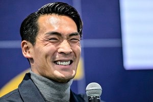 「この2ショットメチャクチャいい」槙野智章氏とアーティストグループ『BE:FIRST』の人気メンバーとの「肩組み写真」が大反響！「控えめに言って良すぎます」の声の画像