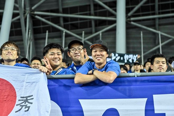 【サポーターアルバム】サッカー日本代表の韓国戦勝利を支えたサポーター写真95枚！ 韓国・龍仁に駆け付けた熱い声援ショット「日本代表ー韓国代表」の画像040