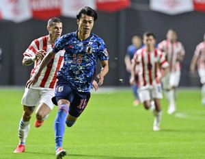 サッカー日本代表・三笘薫が「南野拓実のポジション」を奪う!?パラグアイ戦で決めた「落ち着き過ぎのループシュート」と残したインパクト【動画】の画像