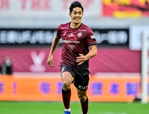 「ズッシリ重そう」「こんなの釣れるんですね！」J1神戸の武藤嘉紀が「漁師さんもびっくり」の“大物”を釣り上げる！「でかい！！」「刺身、何人前？」とファンも興奮の画像