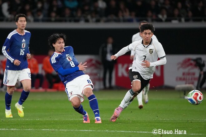 鎌田大地が｢完璧｣左足ボレーで先制！2点目の町野修斗が｢歓喜｣の飛ばないケイン！年内ラストは中村敬斗の｢神ワザ｣股抜き弾！森保一監督｢100試合後｣のゴール裏！【日本代表vsボリビア代表】原悦生PHOTOギャラリーの画像004