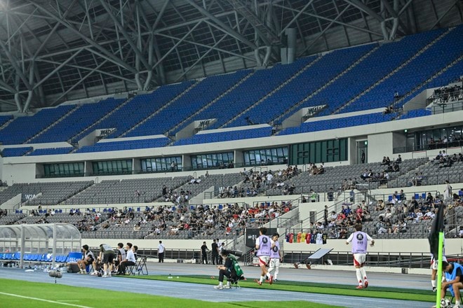 森保ジャパン、中国戦の公式観客数は1661人の低調さでスタジアム収容率は4％……7・8開催の香港戦は687人と衝撃的な少なさで注目集まる中、土曜開催も振るわずの画像001