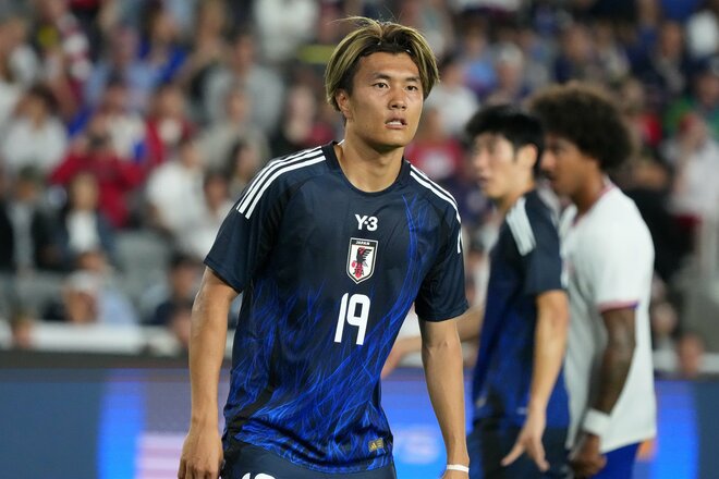GK大迫敬介が神セーブ！鈴木唯人の絶妙クロスに伊東純也がスライディング弾！三笘薫ら3枚同時投入も無得点…森保監督が｢4バック｣の手ごたえを語ったアメリカ戦【日本代表vsアメリカ代表】激闘PHOTOギャラリーの画像014
