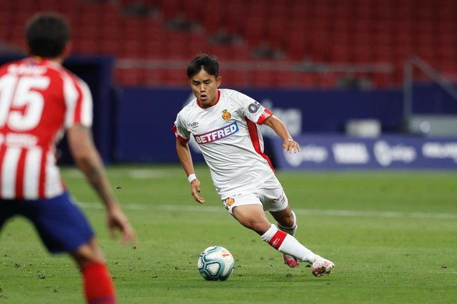 久保建英を「サッカー批評」5702字!(1)“自分らしさ”ではない「殺すドリブル」の画像